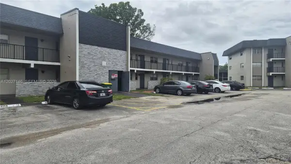 7920 N Colony Circle, Unit N 103, Tamarac, FL, 33321
