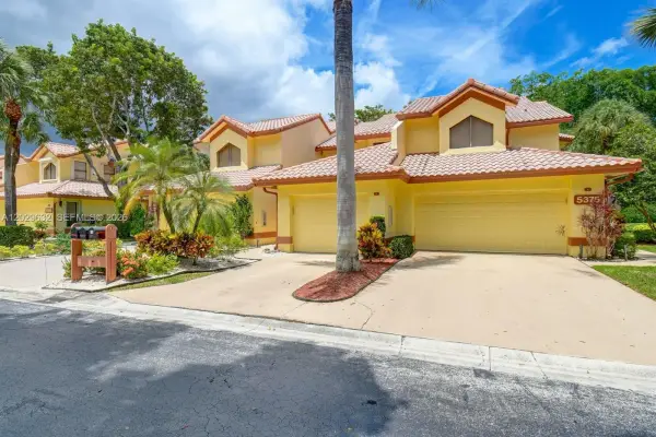5375 10th Fairway Drive, Unit 2, Delray Beach, FL, 33484