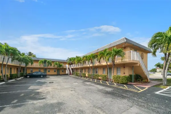 4081 N Dixie Hwy 27 27, Oakland Park, FL 33334