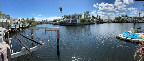 2100 NE 24th Street, Wilton Manors, FL 33305