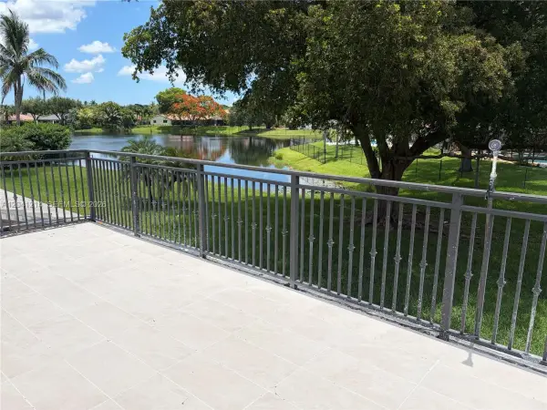 15010 E Falcons Lea Drive, Davie, FL 33331