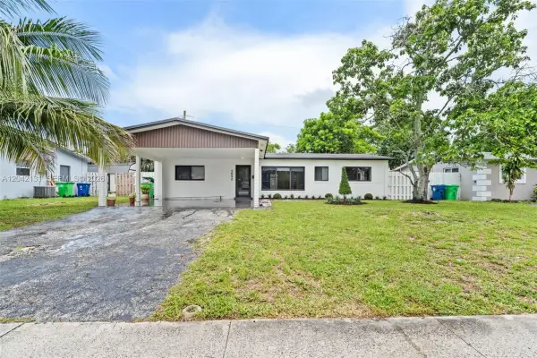 5890 NW 15th Street, Sunrise, FL 33313