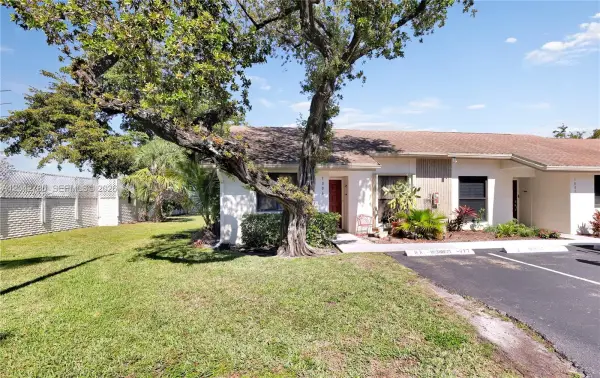 3064 S Oakland Forest Drive 1006, Oakland Park, FL 33309