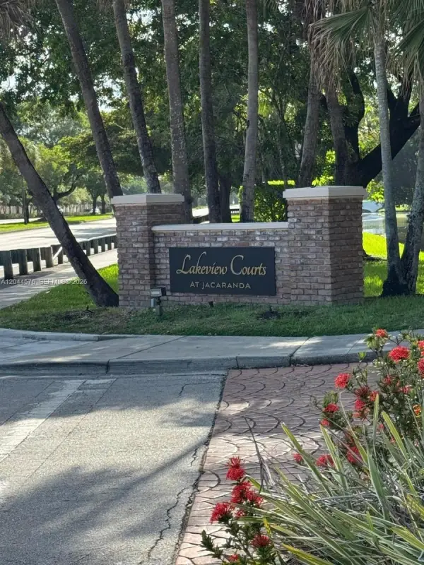 9267 W Sunrise Boulevard, Plantation, FL 33322