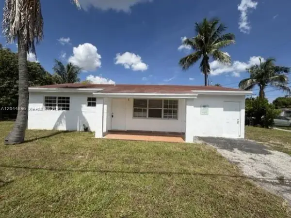 2115 SW 50th Avenue, West Park, FL 33023