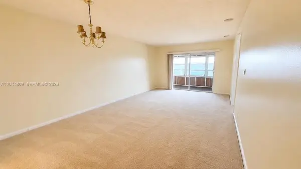 12900 SW 13th Street 413e, Pembroke Pines, FL 33027