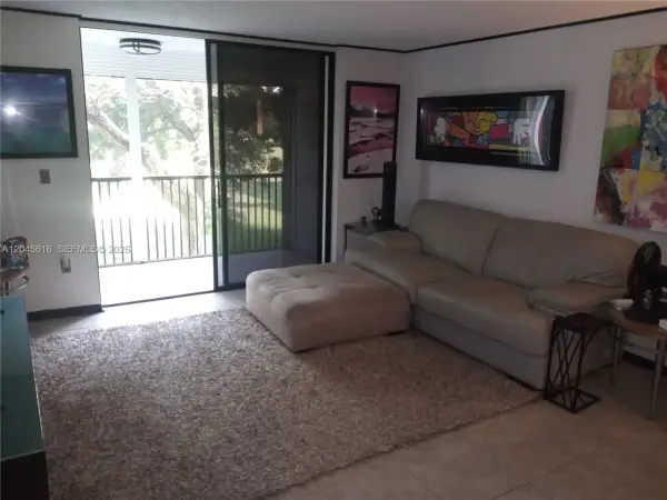 5570 NW 44th Street 208a, Lauderhill, FL 33319