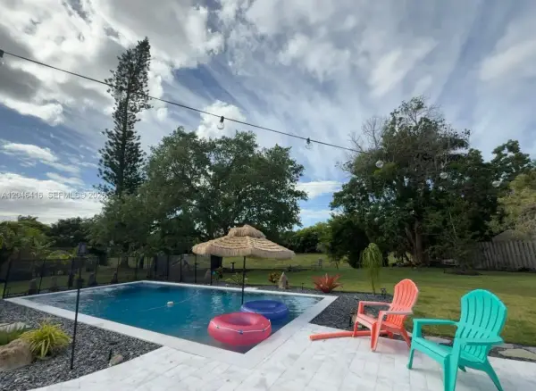 16736 SW 5th Way, Weston, FL 33326