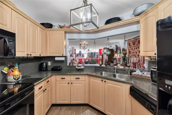 2603 NW 103rd Avenue 310, Sunrise, FL 33322