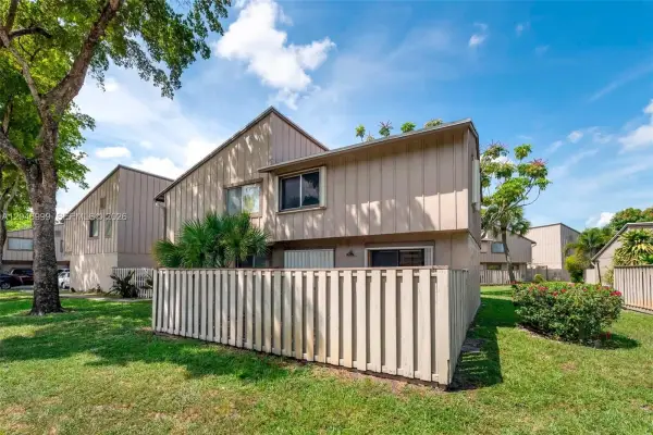 2201 NW 56th Avenue 4a, Lauderhill, FL 33313