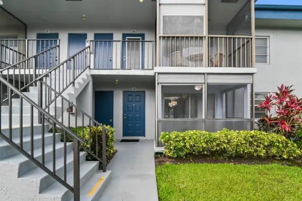 7535 S Oriole Boulevard 108, Delray Beach, FL 33446