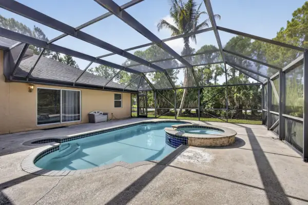 16300 92nd Lane N, Loxahatchee, FL 33470