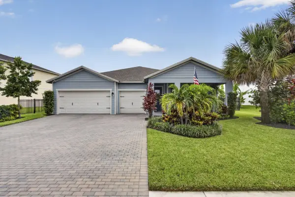 1201 Harvester Crossing, Loxahatchee, FL 33470