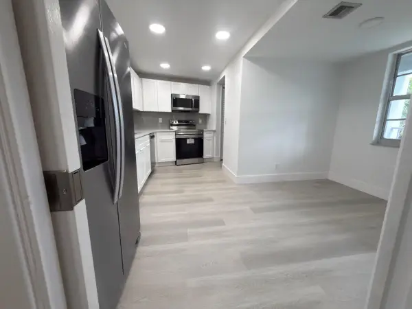 625 Oaks Drive 305, Pompano Beach, FL 33069