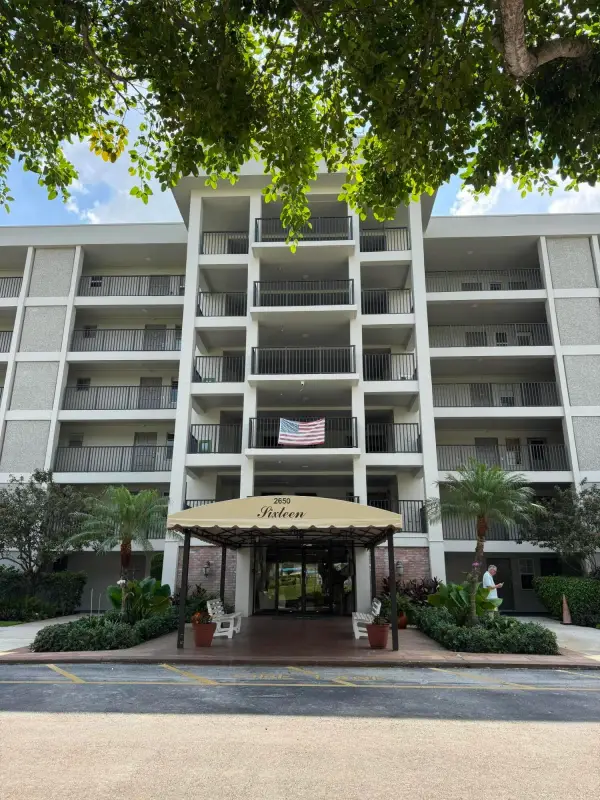 2650 S Course Drive 407, Pompano Beach, FL 33069