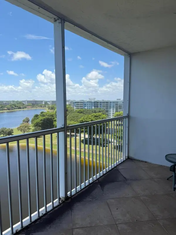 2900 N Course Drive, Pompano Beach, FL 33069