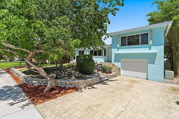 1429 Crest Drive, Lake Worth, FL 33461
