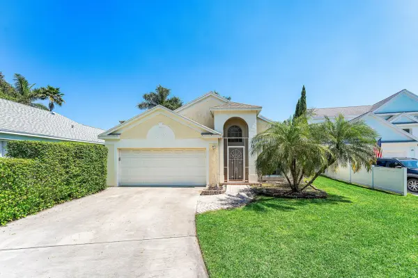 29 Swallow Drive, Boynton Beach, FL 33436