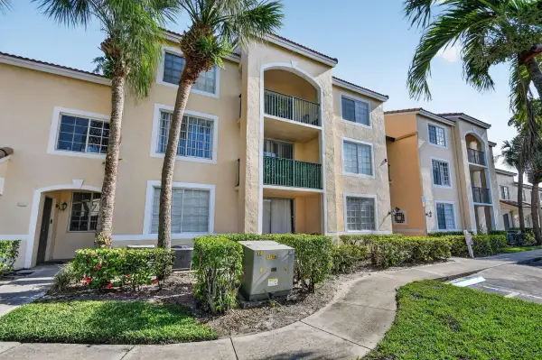 1733 Village Boulevard 105, West Palm Beach, FL 33409