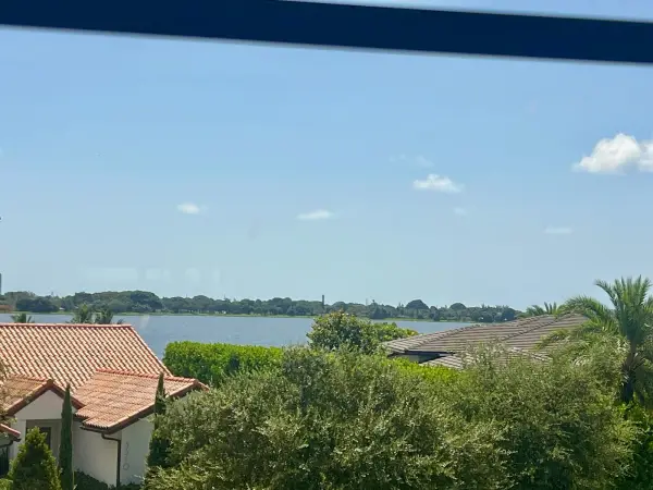 3516 Whitehall Drive 301, West Palm Beach, FL 33401