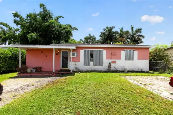 617 SW 14th Street, Belle Glade, FL, 33430