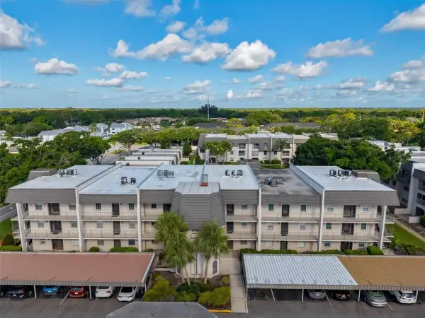 8703 Bardmoor Boulevard, Unit 303, Seminole, FL, 33777
