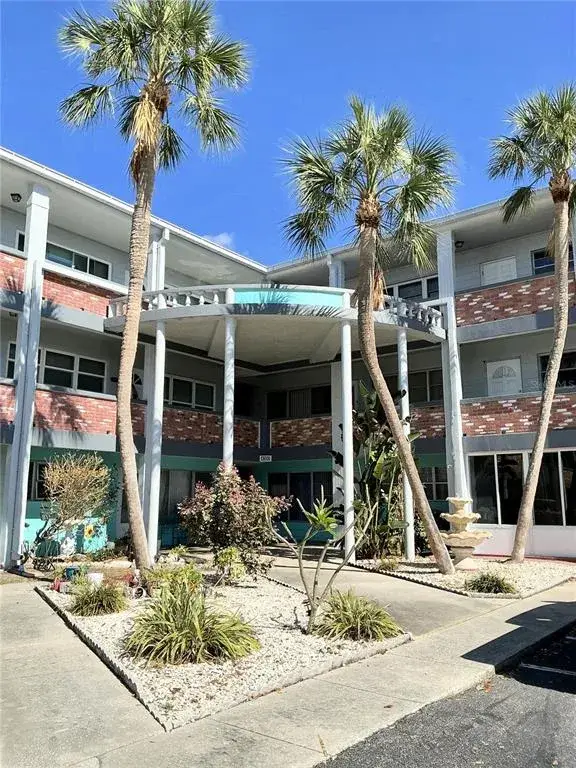 4300 58th Street N, Unit 1909, Kenneth City, FL, 33709