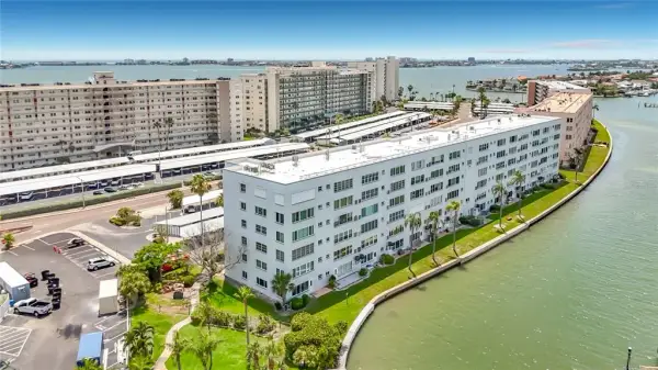 5925 Shore Boulevard S, Unit 107, Gulfport, FL, 33707