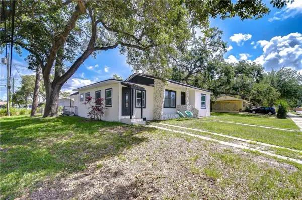 5325 8th Avenue S, Gulfport, FL, 33707