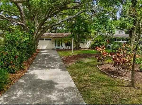 930 Montrose Boulevard N, St Petersburg, FL, 33703