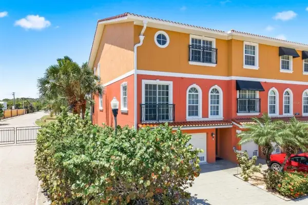 47 W Morgan Street, Tarpon Springs, FL, 34689