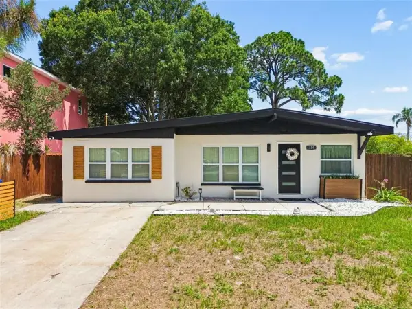 314 Indiana Avenue, Crystal Beach, FL, 34681