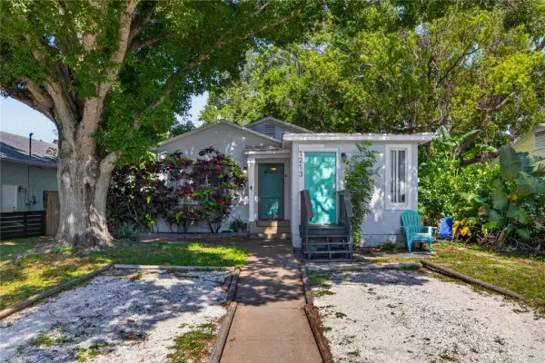 1213 55th Street S, Gulfport, FL, 33707