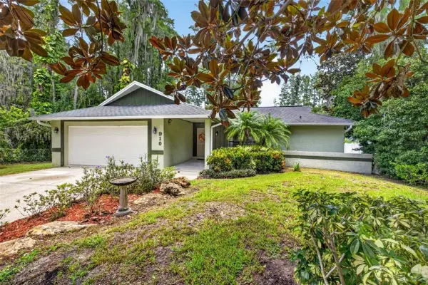 910 Hillside Drive, Lutz, FL, 33549