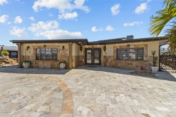 357 La Hacienda Drive, Indian Rocks Beach, FL, 33785