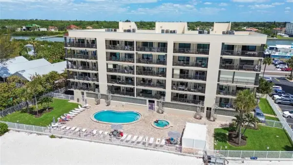 20040 Gulf Boulevard, Unit 402, Indian Rocks Beach, FL, 33785