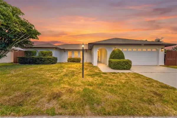 10711 Francis Ln, Largo, FL, 33774