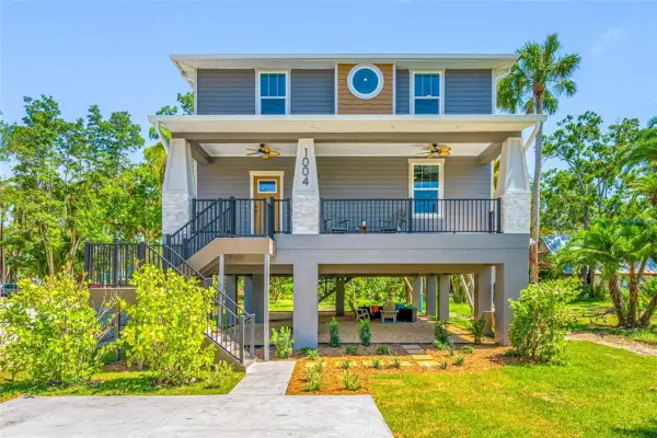 1004 W Henry Avenue, Tampa, FL, 33604