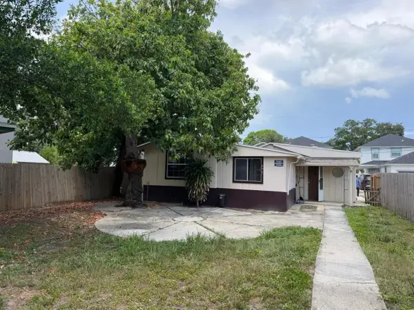 927 Yale Street N, St Petersburg, FL, 33713