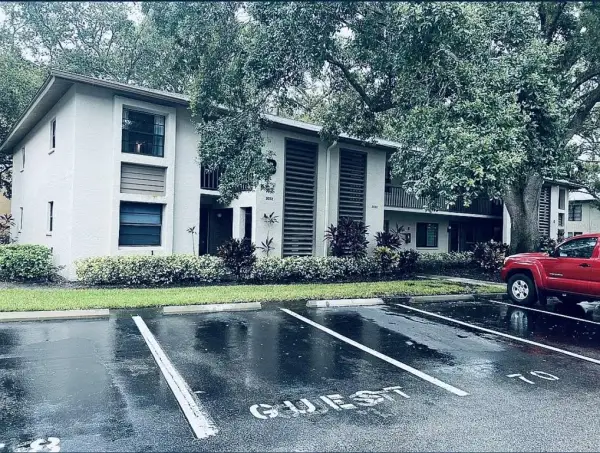 3032 Eastland Boulevard, Unit B202, Clearwater, FL, 33761