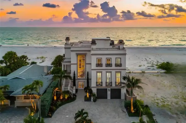 810 Eldorado Avenue, Clearwater Beach, FL, 33767
