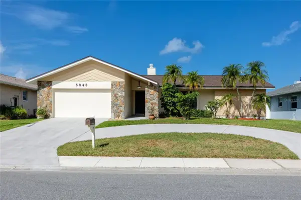 8046 Bayhaven Drive, Seminole, FL, 33776