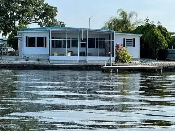 271 Colonial Boulevard, Unit 11, Palm Harbor, FL, 34684