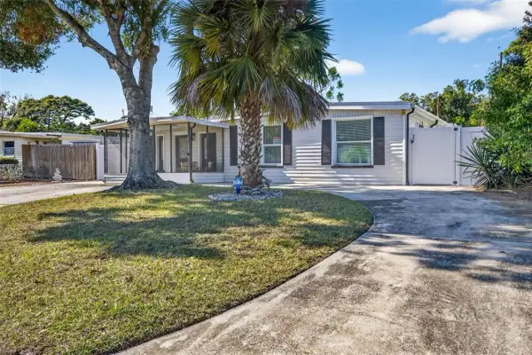 9370 83rd Street, Seminole, FL, 33777