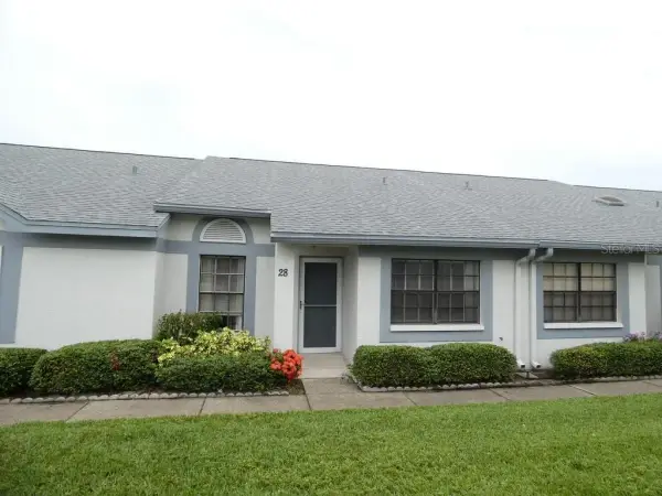 2749 Countryside Boulevard, Unit 28, Clearwater, FL, 33761