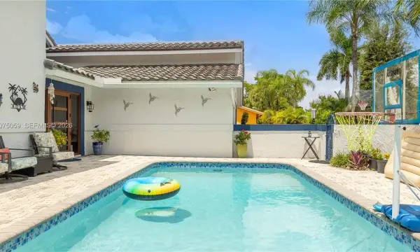 801 Mockingbird Lane, Plantation, FL 33324