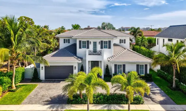 464 NE 8th Street, Boca Raton, FL 33432