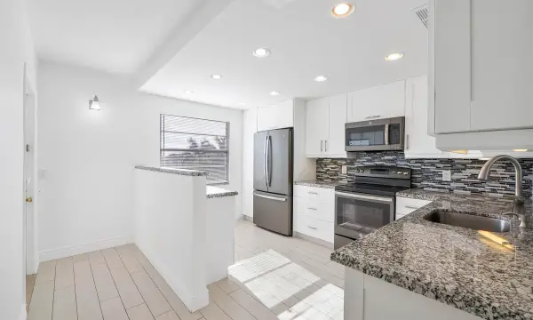 4072 Guildford D, Boca Raton, FL 33434