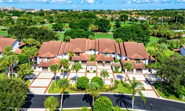 16648 Traders Crossing N 106, Jupiter, FL 33477