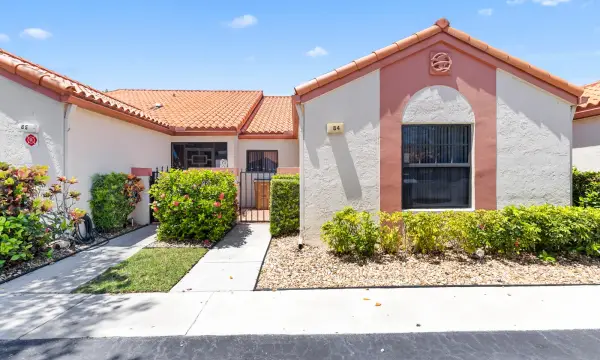 84 Centennial Court, Deerfield Beach, FL 33442